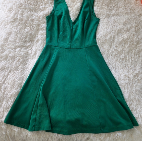 H&M Emerald Green A-Line Knit Dress, Sz Sm - Picture 9 of 12